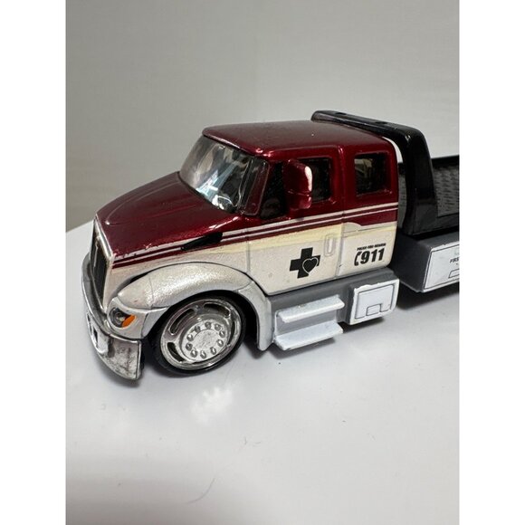 Maisto International DuraStar Flatbed Diecast Truck 1:64 - Picture 2 of 10